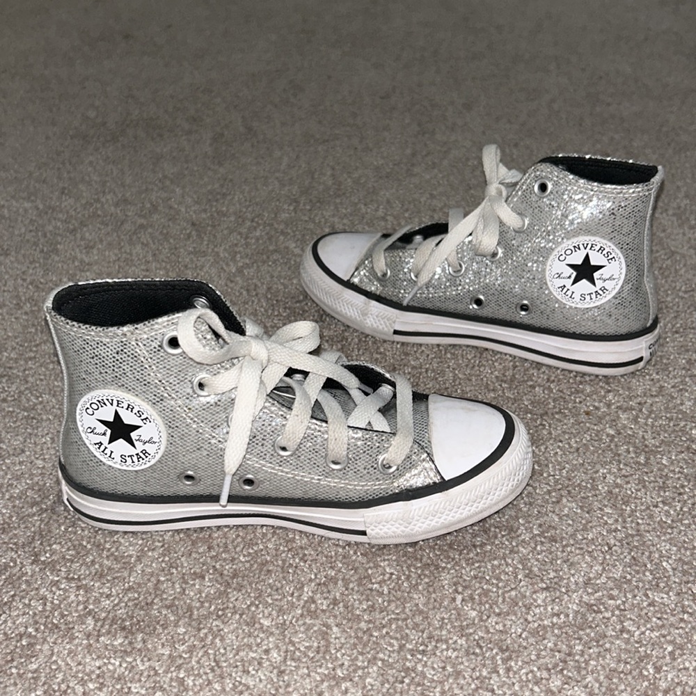 Girls’ Converse Chuck Taylor All Star
